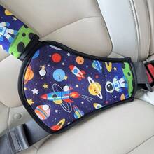 2 pezzi Imbottiture per spalla auto, design disponibili: astronauta, coniglio rosa, dinosauro, luna colorata. 1 imbottitura per spalla + 1 imbottitura per pancia. Minimalista e alla moda, essenziale per i viaggi in famiglia, adatto come regalo per feste, favori di partito. Facile installazione, indispensabile per i proprietari di auto.