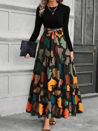 Elegant A-linjeformad midiklänning med geometriskt tryck, puffärmar och rosettdetalj för kvinnor - Vibrerande orange/blågrön/svart/vit/grön, rund halsringning, maskintvättbar, vår/sommar, vardagligt till semi-formellt, säsongsmode, feminin stil, lätt tyg, snygga kvinnor