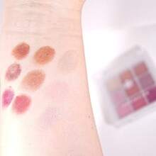 CHEERFLOR CFR546 6.3g Eyeshadow Palette Matte Shimmer Glitter Shine Silky Fine Texture Eye Makeup 9-Color Rich Vibrant Color High Pigment Versatile Perfect For Daily Use Party Female Women Girl Gift - Multicolor - View 4