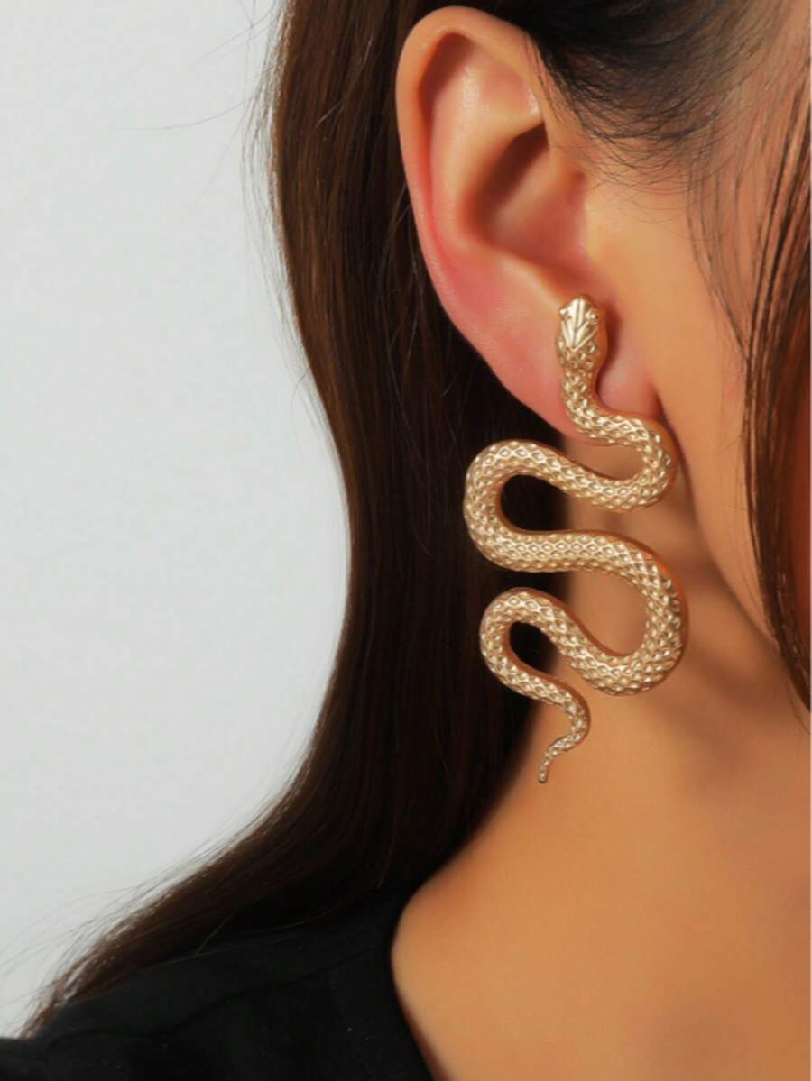 1 Pair Vintage Exaggerated 3D Snake Shaped Earrings, Fashionable Punk Geometric Metal Carved Animal Snake Stud Earrings