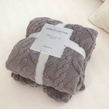 1 件双面加厚纯色塔夫绸毛绒 3D 造型毯（礼品卡包装），现代涤纶 3D 提花毯，适用于床、沙发、客厅、午睡，可机洗，冬季床上用品 - 灰色 - 查看 14