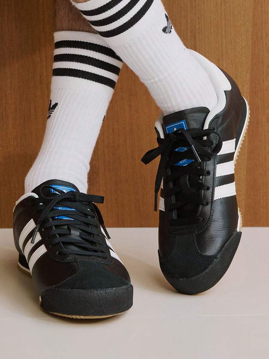 阿迪达斯 (ADIDAS) Adidas Originals Kick 74 合成皮革，耐用透气低帮滑板鞋，男女通用，黑色 K 74 鞋，经典运动鞋 - 黑與白 - 查看 1