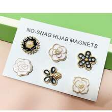 便捷磁性围巾别针 | 多用途高品质围巾磁铁 | 水钻/珍珠围巾别针、纽扣、黑白磁性围巾别针。黑白便捷围巾磁铁，多用途，强磁围巾夹、纽扣和无针胸针。适用于围巾、帽子、衬衫、衣领、披肩和服装。