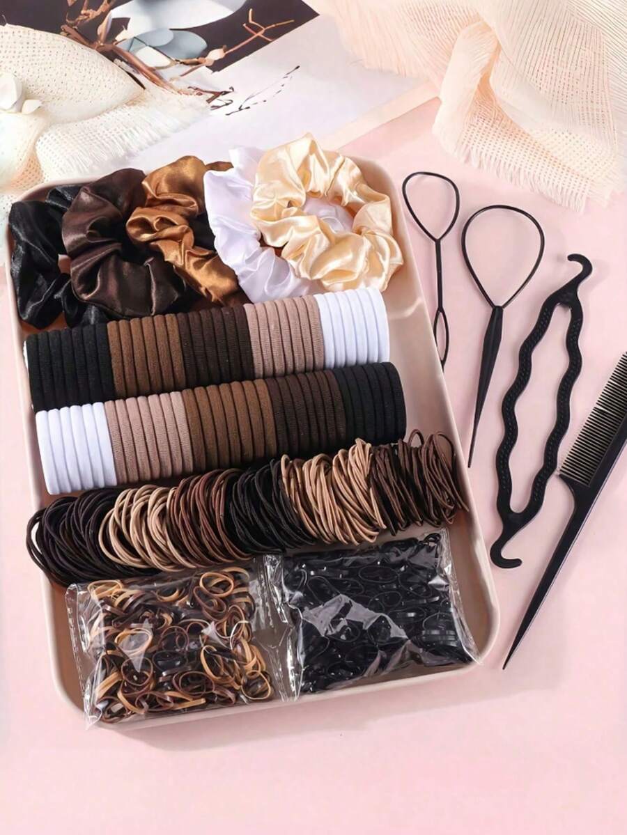 1159件/套基础时尚发饰套装：包含缎面发圈，可打造优雅慵懒的发型；多色发绳；以及梳子等实用造型工具——适合女孩，满足日常需求。轻松打造简单马尾、精致发髻或创意发型，实用又方便！也是学习用品和礼物的理想之选。 - 彩色 - 查看 1