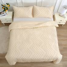 Bettwäsche-Set im Bohème-Stil mit floralem Wellenmuster und Karomuster. Das Set besteht aus einem Bettbezug, Kissenbezügen und einem dreiteiligen Jacquard-/Fischgrätmuster mit gebürsteter Oberfläche. Das schlichte, elegante und klassische Design macht es für jede Jahreszeit geeignet. Der Wabi-Sabi-Stil ist in Weiß, Beige und Dunkelgrün erhältlich. Zu den Merkmalen gehören Stickereien und geprägte Details, ein eleganter, cremefarbener Look im französischen Stil sowie verschiedene Farben und Größen. Das dreiteilige Set besteht aus einem Bettbezug und zwei Kissenbezügen. Ein perfektes Halloween-Geschenk. - 3# - Übersicht 2