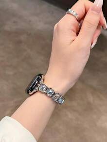 1pc Compatible With Apple Watch Band Compatible With Apple Watch Strap Women, Charm Fashionable Square Glass Diamond Silver Metal Elastic Rope Strap, Compatible With Apple Watch 38/40/41/42/44/45/46/49 Mm, Compatible With Apple Watch Series Ultra/Se/10/9/8/7/6/5/4/3/2/1, Wristband, Applicable To Everyday Life, Summer Sea Beach