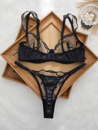 2PCS Women's Black Embroidered Lace Sexy Lingerie Set, Semi Transparent Design Playful And Cute Bra And Underwear, Christmas And Halloween Gifts