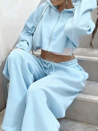 女式休闲保暖连帽运动衫和宽松运动裤套装