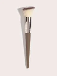 Portable Brown Slanted Foundation Brush Facial Makeup Brush Is Made Of High-Quality Soft Fibers, Which Are Fluffy And Easier To Remove Powder. The Slanted Design Fits The Face Better, Creating A Transparent And Thin Base Makeup For Daily Facial Makeup