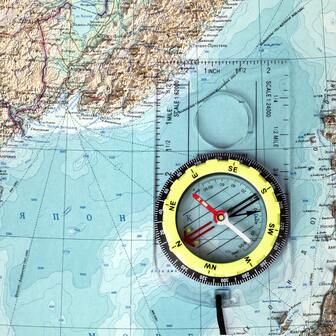 Compass With Magnifier And Measurement Functions, Latitude Design, Suitable For Jungle Exploration, Hiking And Camping