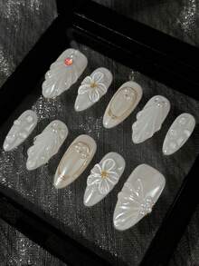 10pcs White Almond Handmade Nail Stickers, White Wedding Manicure, 3D Embossed Floral Shell Design, Minimalist Elegant Nail Decor, Reusable Handmade False Nails, Comes With Glue And Nail File, Great Gift For Girls - White - View 2