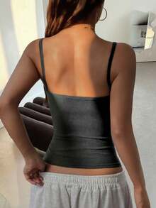 Áo tank top VIVINA nữ màu trơn thoải mái, kiểu dáng tối giản, thích hợp cho mùa xuân/hè. Áo lót nhung màu sô cô la đơn giản, đa năng, gợi cảm, ôm sát, mềm mại, phù hợp cho du lịch, đi học, hẹn hò hàng ngày, đi làm, nghỉ mát. Màu đen. - màu đen - Xem 3