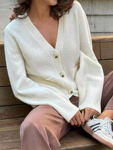 Pull en tricot côtelé à boutons devant, poches, style rétro Mori Top de gamme, couleur unie. Tenue de bureau pour femmes - Blanc - Voir 2