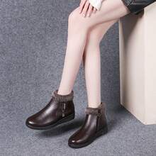 Soft Sole Winter Leather Shoes, Comfortable Non- Middle-Aged & Elderly Women's Thermal-Lined Thick Warm Flat Ankle Boots - Brown - View 5