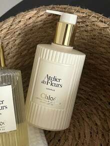 ATELIER DES FLEURS JASMINUM SAMBAC 香氛身体乳/ATELIER DES FLEURS 檀香香氛身体乳/ATELIER DES FLEURS MAGNOLIA ALBA 香氛身体乳 300ml - 300ml-木蘭詩語 - 查看 1