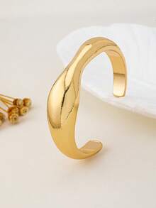 1pc Fashionable Asymmetrical Geometric Open Cuff Bracelet, Gold Color, Suitable For Holiday, Beach, Party, Daily Outfit - Yellow Gold - View 6