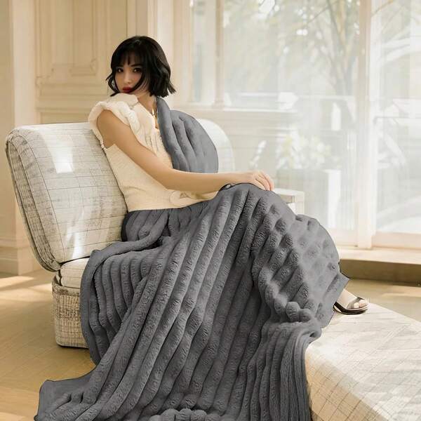 Ultra-Soft Faux Rabbit Fur Blanket For Couch, Bed & Sofa – Cozy Throw Blanket For Living Room & Bedroom, Lightweight, Anti-Pilling, Warm & Plush