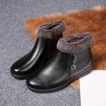 Soft Sole Winter Leather Shoes, Comfortable Middle-Aged & Elderly Women's Thermal-Lined Thick Warm Flat Ankle Boots - Black - View 6