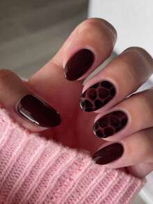 Bộ 24 móng tay giả acrylic ngắn hình bầu dục chấm bi nâu kiểu Pháp, vừa vặn hoàn hảo cho móng ngắn. Bộ sản phẩm bao gồm: 1 gel dán và 1 dũa móng. Móng giả ngắn giúp đầu ngón tay bạn tỏa sáng rạng rỡ, phù hợp cho các bữa tiệc, khiêu vũ và sử dụng hàng ngày. Dụng cụ làm móng - màu nâu - Xem 9