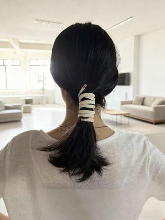 1ชิ้น ที่รัดผมหุ้มหนังเรียบง่ายสีพื้นสำหรับใช้ในชีวิตประจำวัน