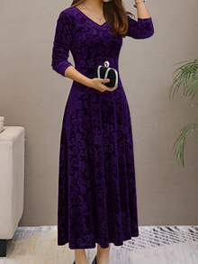 Vestido de terciopelo con cuello en V y estampado floral, vestido elegante de manga larga y corte evasé para vacaciones de primavera - Morado - Ver 4