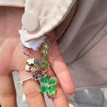 Porte-clés avec charm cristal trèfle à 4 feuilles, accessoire mignon Kawaii pour sac et téléphone, cadeau parfait pour la petite amie, la fille et les fêtes, portez votre chance partout