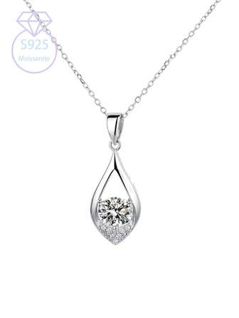 KAHOOT A 925 Silver 1 Carat Moissanite Teardrop-Shaped Necklace, A Couple's Pendant Necklace For Men And Women, A Gift For Autumn And Winter Holidays, Suitable For Daily Wear, Weddings, Gatherings And Parties, And Suitable For Valentine's Day, Christmas, Thanksgiving, Halloween, Birthdays And Anniversaries. It Comes With A Gift Box.