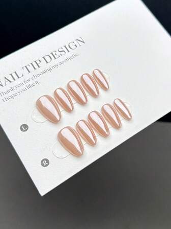 10-Piece Pure Hand-Made Wearable Nail Tips, Short Almond-Shaped Press-On False Nails, Popular Fashion Style, Pure Hand-Painted Nude Glossy Crystal Powder Hailey Moonlight Mirror Nails Solid Color Nails, Using A Single-Color Powder Hand-Painted Base Color, Is A High-End Manicure False Nail Tip Product, Suitable For Ladies And Girls To Wear Daily, With A Nail Set