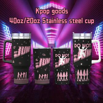 40 盎司/20 盎司 BLACK PINK 9 周年“JUMP”和“BLACK DEADLINE”世界巡回演唱会 - 不锈钢真空隔热杯，灵感来自“JUMP”和“BLINK”专辑，防漏，配有手柄和吸管，隔热用于热饮/冷饮（咖啡/茶/热巧克力），可重复使用且有趣的 Kpop 收藏品 - 非常适合学校、旅行、情人节和粉丝！