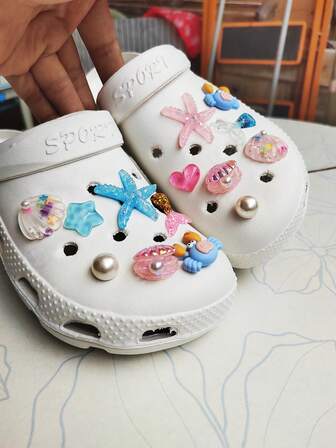 Juego de 14 piezas de encantos de criaturas marinas, que incluye estrella de mar, ostra de perla, concha, cangrejo, decoraciones de cola de pez, adecuado para recortar zuecos, sandalias de playa, chanclas