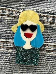 1pc Handmade Elegant Black And White Acrylic Brooch, Creative Women Lapel Pin Accessory School Office Accessories Shirts Jacket Jewelry Halloween Clothes Pin Funny Cute Teacher Gifts Costume Accessories Bag Charms