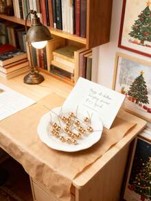 50PCS 2.36inch Artificial Holly Berries Christmas Berry Artificial Fruits For Christmas Tree Decor, Christmas Wreath Making Decorations Supplies Bouquet Diy, Wreath Material, Candy Box Accessories, Home Wedding Decoration, Bride Wrist Flower, Chest Flower, Headflower Material, Room Decor, Kitchen Accessories, New Year Decoration, Birthday Party Cake Accessories, Fall Decor, Winter Decor, Christmas Decorations