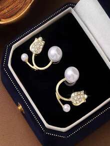 一对精致的金色郁金香、仿珍珠和锆石耳钉，玫瑰花造型，优雅迷人。情人节配饰。 - 金色 - 查看 8