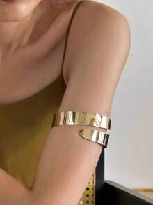1pc Elegant Leaf Wrapped Metal Armband, Suitable For Women To Wear On Any Occasion