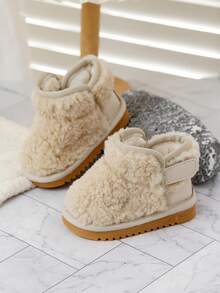 1 Paar Baby Winter Plüsch Schneestiefel, weiches & bequemes Plüschmaterial, thermische Fütterung Design um die Füße des Babys warm zu halten, Klettverschluss für einfaches An- und Ausziehen, rutschfeste Gummisohle, geeignet für 0-3 Jahre alte Babys, klassischer Stil passend für verschiedene Winteranlässe, empfohlen als essenzielles warmes und modisches Schuhwerk für Babys im Winter. - Beige - Übersicht 3
