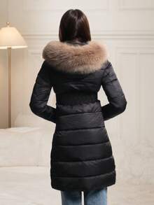 Manteau long matelassé et rembourré d'hiver pour femmes avec capuche en fausse fourrure. Isolation de haute qualité et longueur longue pour une chaleur supérieure. - Noir + Marron - Voir 5