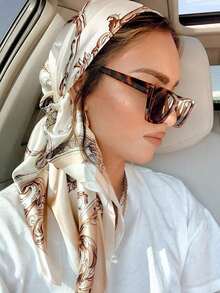 1pc Beige Vintage Printed Lady's Silk Scarf, Soft & Elegant Headband For All Seasons, Multi Purpose Large Square Scarf 90x90cm, Perfect Gift Bandana,Hair Band,Head Band Ideal For Dressing Up Your Look - Màu be - Xem 3