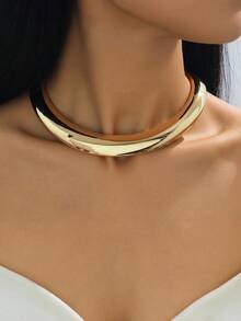 1 chiếc vòng cổ choker bản rộng tối giản bằng kim loại vàng dành cho nữ - Phụ kiện thanh lịch, đa năng cho cả ngày thường và các bữa tiệc, phụ kiện cao cấp phù hợp cho mọi mùa, thiết kế đơn giản sang trọng, bề mặt được đánh bóng, tránh tiếp xúc lâu với nhiệt độ cao, suối nước nóng và nước biển. - Dây chuyền thời trang vàng - Xem 6
