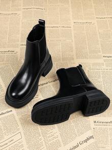 女士 2025 新款春秋短靴，时尚厚底修身切尔西踝靴