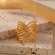 An Asymmetrical Overlapping Design Ring With A Simple, Personalized, Elegant, And Luxurious Design. Women's Rings, Women's Bracelets, And Women's Gifts. 304 Stainless Steel Rings With Adjustable Openings. Versatile Bracelets Suitable For Daily Vacations, Holidays, Parties, And Other Occasions