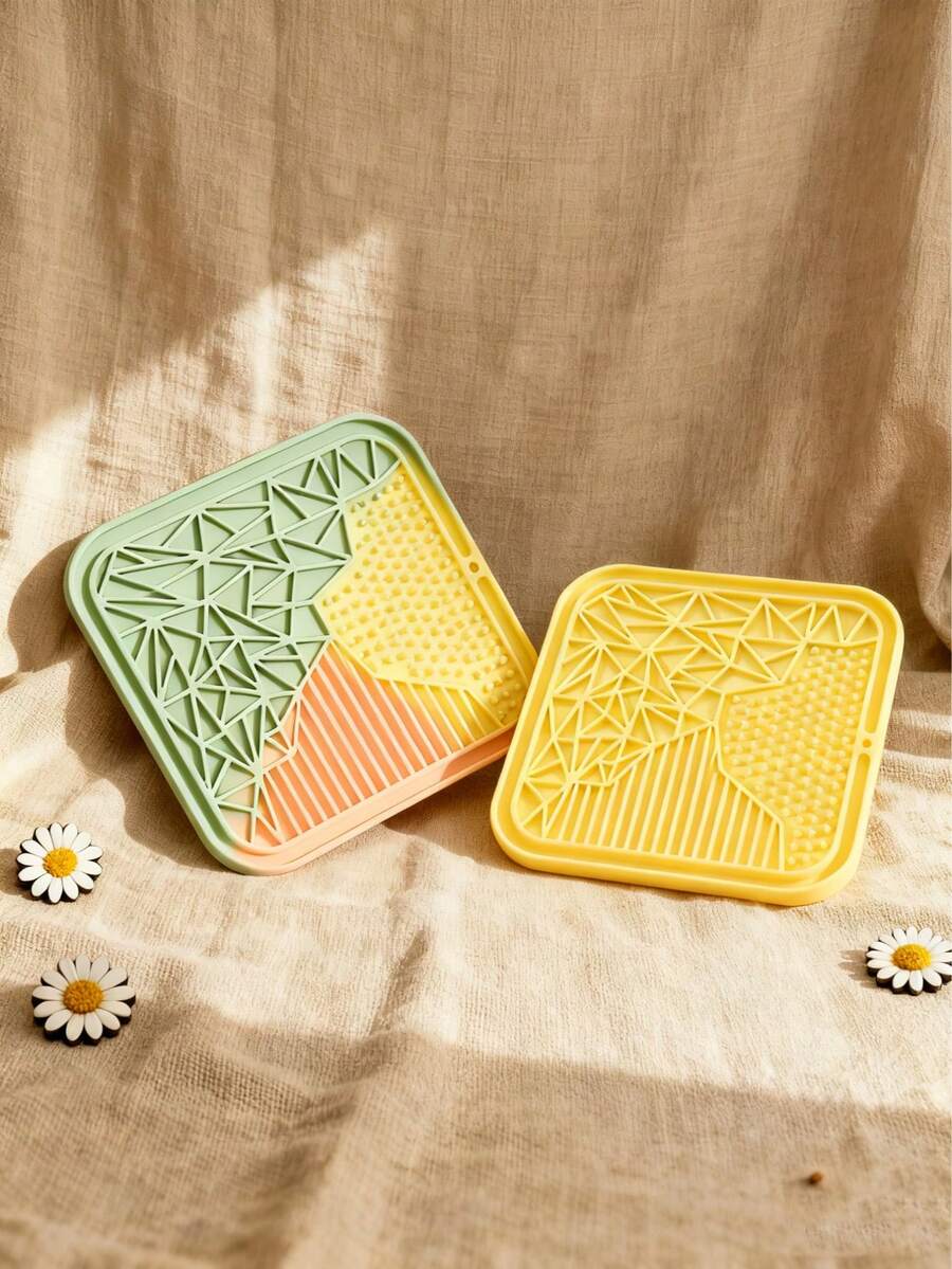 2Pcs Cat/Dog Bowl, Puppy Keep Feed,Lick Mat For Pet With Suction Cups,Dog/Cat Stuff,Silicone Pet Slow Feeder Bowls, Suitable For Dry/Wet Food, And Liquids - 黃色+拼色 - 查看 1