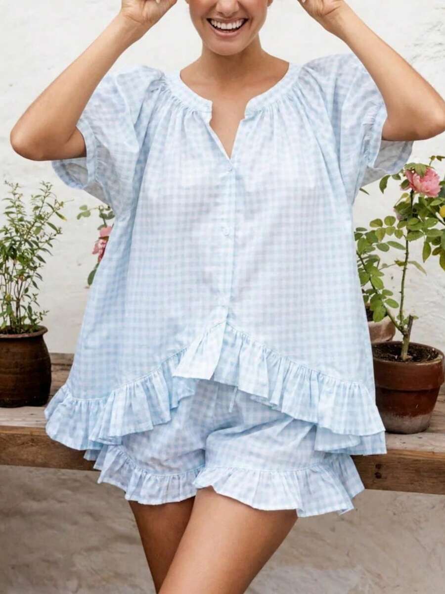 Women's Gingham Short Sleeve Ruffled Top And Elastic Waist Ruffled Shorts Summer Casual Set - 天藍色 - 查看 1