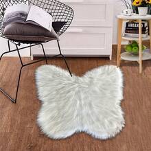 1 Stück wunderschöner weißer Schmetterling-förmiger Plüsch-Teppich, extrem weicher Teppich geeignet für Flur, Küche, Waschraum, Badezimmer, Studentenwohnheim, Sofa, Schlafzimmer, Wohnzimmer, Waschtisch, Stuhl, Wohnzimmer, Studentenwohnheim Teppich, modische Raumdekoration, Hochzeitsdekoration, Wohnzimmerdekoration, Geschenk