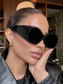 1 PC Women's Metal Hinge Asymmetrical Large Frame Round Wide Leg Fashion Black Glasses,Street Hip Hop Y2K Glasses For Events Parties Holidays - Multicolor - View 12