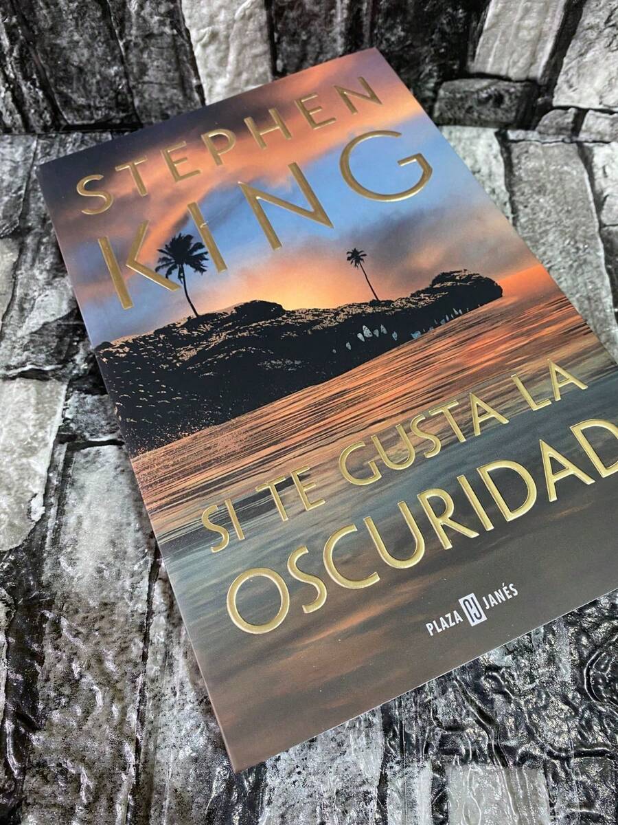 Mystery & Detective Suspense - Single Book - View 1