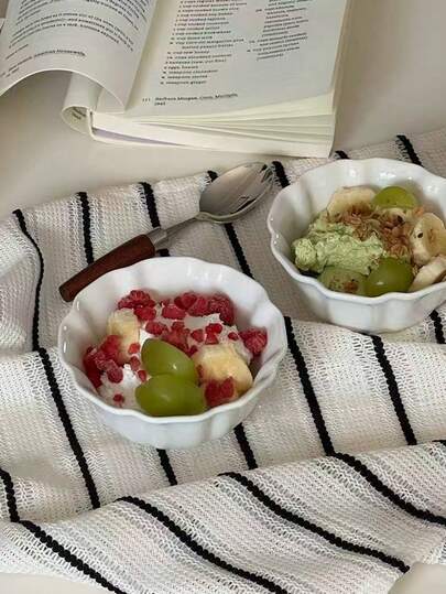 1pc Stylish & Cute Bowl, Porcelain Ceramic Bowl For Home Dining, Luxurious Yogurt Bowl, White Color, Suitable For Restaurant, Living Room, Cafe, Dessert Shop, White, Petal Design