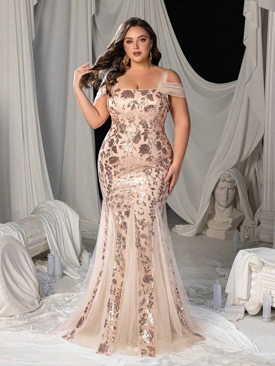 Vestido de Festa Formal Plus Size para Mulheres, com Alças Grossas, Corpete Ajustado e Cauda de Sereia Elegante, Adequado para Gala de Gala Preta, Grandes Banquetes, Noites de Ópera, Degustações de Vinhos e Bailes de Caridade - Champanhe - Visão 1
