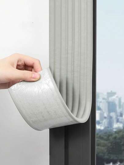 1 Rollo de Tira Selladora de Ventanas (3.15x78 pulgadas) - Cinta de Aislamiento a Prueba de Intemperie para Invierno, Solución Impermeable, Burlete Autoadhesivo, Fácil Instalación, Adhesivo de Alta Calidad, Sello de Puerta a Prueba de Viento, Adecuado para Otoño/Invierno, Navidad, Año Nuevo