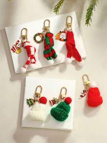 1 PC Chaveiros com tema de Natal, flocos de neve, caixas de presente de Natal, renas, sinos de Natal, pingentes artesanais de Papai Noel, acessórios, chapéus de malha, chaveiros, árvores de Natal, bonecos de neve, pequenos presentes de Natal, adequados para presentear, diariamente requintados e fofos