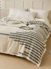 1 pieza Manta de felpa de tafetán gruesa y de doble cara, con acabado de bordes, manta casual para la siesta, adecuada para estancia en casa, dormitorio, hogar, sofá, puede usarse como manta para la siesta en la oficina, manta decorativa, manta de viaje, manta para el coche, también puede usarse como edredón